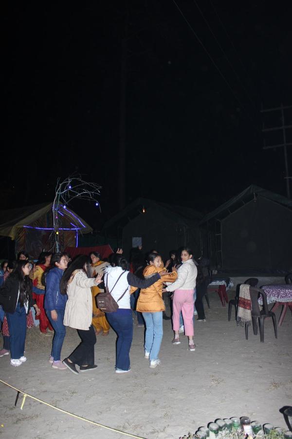 Stayhigh Camps & Cottages Kasol Bagian luar foto